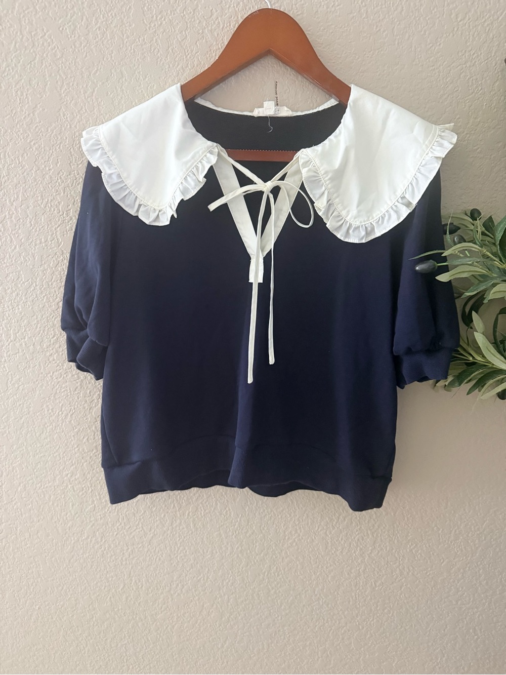 Entro Navy Blue White Ruffle Peter Pan Collar Bow Puff Sleeve Top Size M